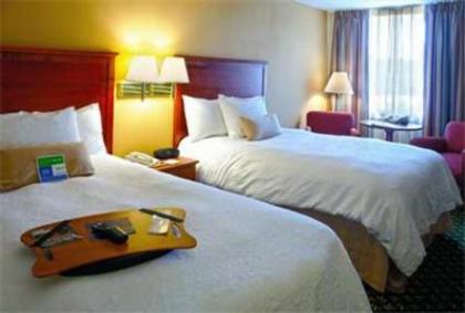 Hampton Inn Kinston - image 12