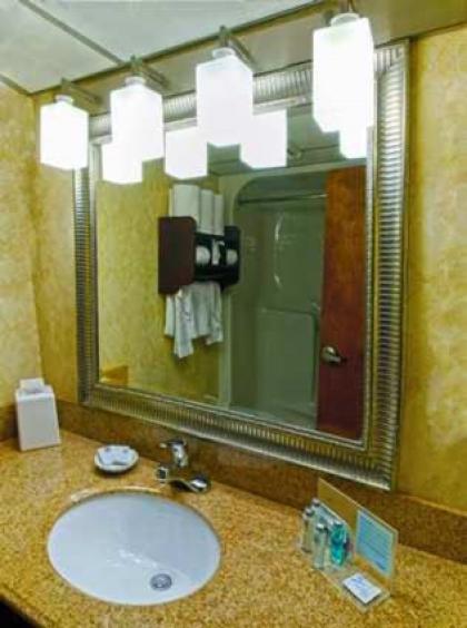 Hampton Inn Kinston - image 13