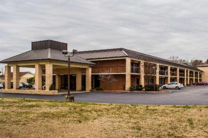 Quality Inn Kinston Hwy 70 - image 1