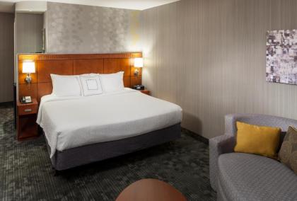 Courtyard by Marriott Seattle Kirkland - image 13