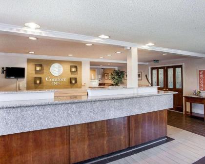 Comfort Inn Kirkland - image 15