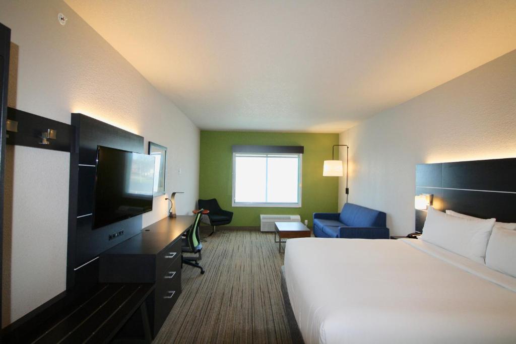 Holiday Inn Express & Suites - Kirksville - University Area an IHG Hotel - image 4