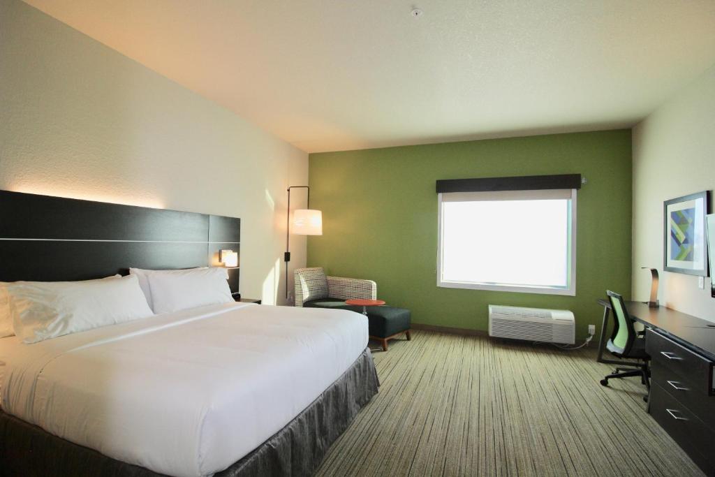 Holiday Inn Express & Suites - Kirksville - University Area an IHG Hotel - image 5