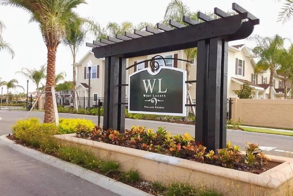 Amazing townhouse fits in10 gated community just 10 min to Disney! - image 4