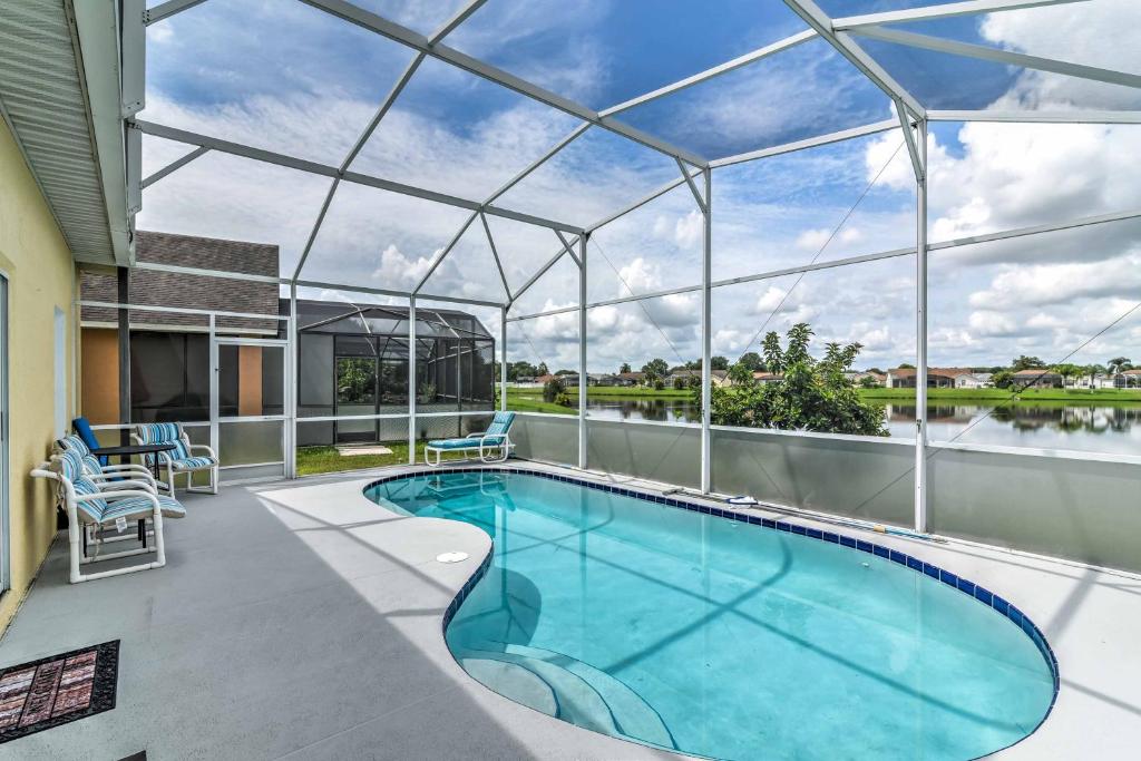 Explore Disney and Universal from this Home with Pool! - main image