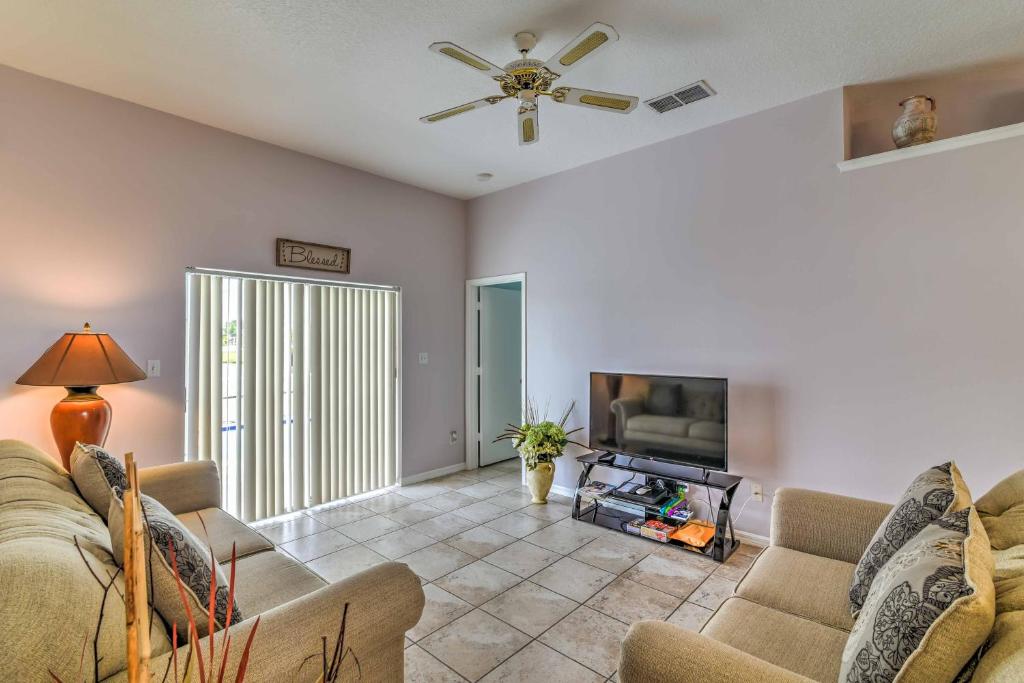 Explore Disney and Universal from this Home with Pool! - image 4