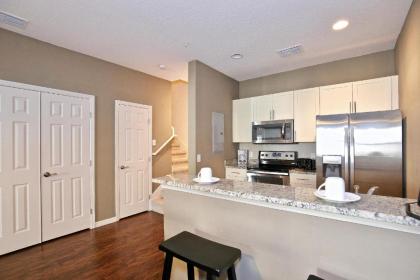 All new townhouse in gated community 10 min away from Disney! - image 2