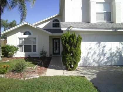 Awonderful 3 bedroom house with its own pool in the Disney area - image 3