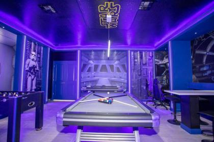 Super luxury 6 bedroom home with cinema and game room - image 2