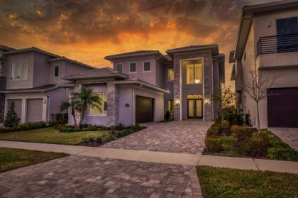 Luxury 6 Bed Home at Bears Den! Private Pool and near Disney! 966JN - image 2