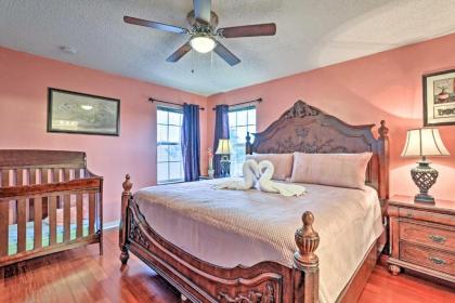 Fun-Filled Resort Home with Pool - 14Mi to Disney! - image 11