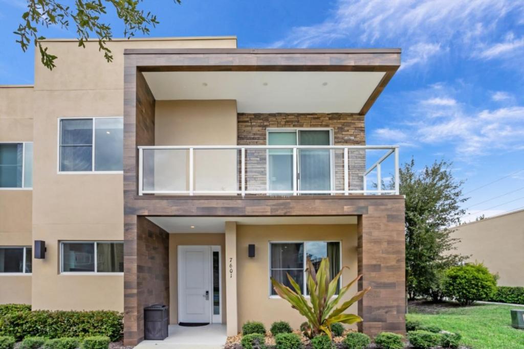 You have Found the Perfect Holiday Townhome on Magic Village Resort with every 5 Star Amenity Orlando Townhome 3705 - main image