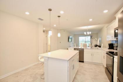 New High End Apartment In Luxurious Storey Lake Community Next To Disney! New Listing - image 3