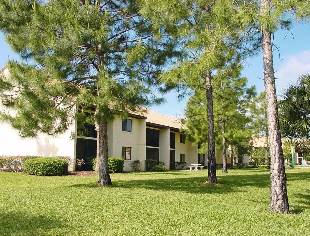 Amazazing and Roomy Kissimmee Vacation Villas at Westgate - image 7