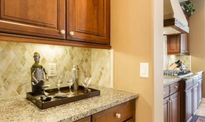 Rent the Perfect 4 Bedroom Villa on Reunion Resort and Spa Orlando Villa 4604 - image 18