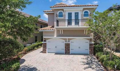 Luxury Contemporary Style Villa on Reunion Resort and Spa Orlando Villa 4652 Kissimmee