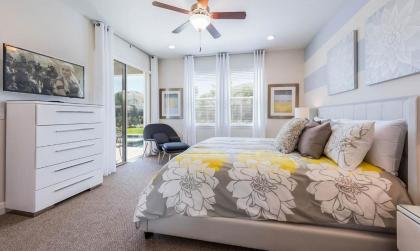 Luxury Contemporary Style Villa on Encore Resort at Reunion Orlando Villa 4382 - image 13