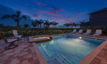 Exclusive Villa with Large Private Pool on Encore Resort at Reunion Orlando Villa 4398 Kissimmee Florida