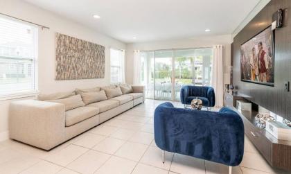 Beautiful Villa with first class amenities on Encore Resort at Reunion Orlando Villa 4494 - image 6