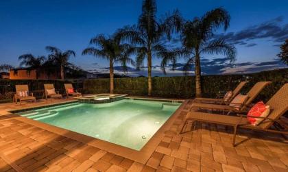 Beautiful Villa with first class amenities on Encore Resort at Reunion Orlando Villa 4694 - image 1