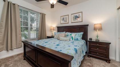 Rent the Perfect 5 Bedroom Villa on Windsor Hills Resort Orlando Villa 4913 - image 12