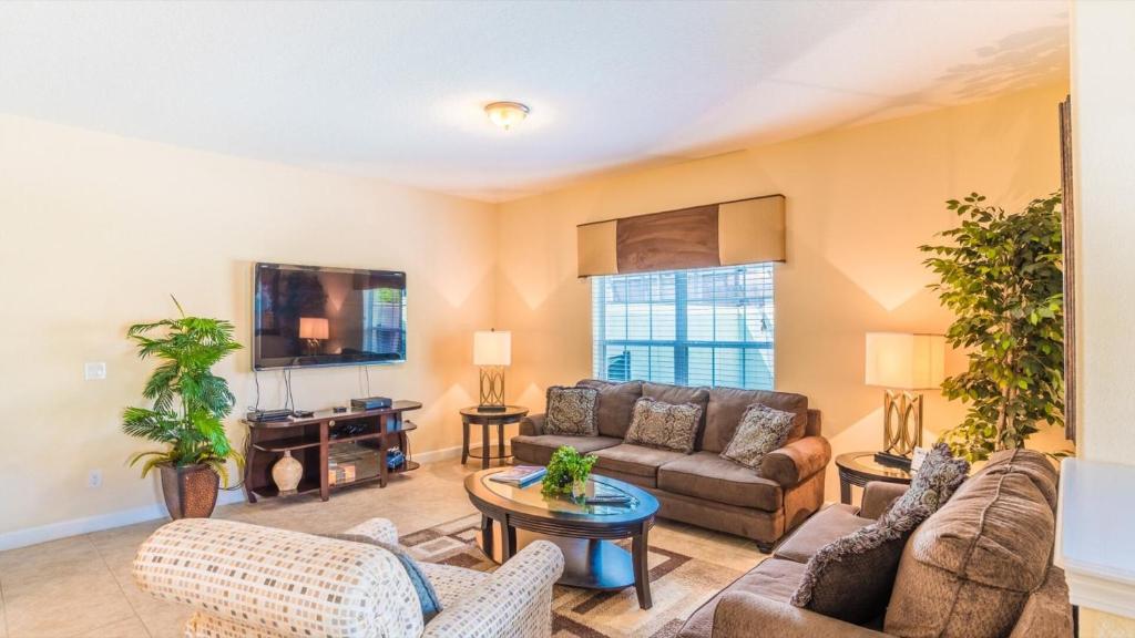 Beautiful 5 Star Townhome on Paradise Palms Resort with Private Pool Orlando Townhome 4833 - image 2