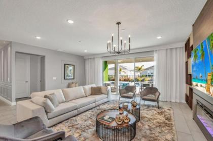 You have Found the Ultimate Luxury 9 Bedroom Villa on Encore Resort Orlando Villa 5047 - image 7