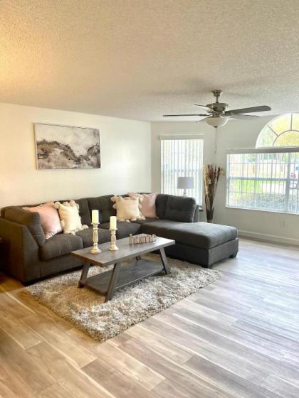 Grand Family 3BD Condo Apartment near Disney Parks #5 - image 2