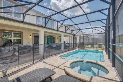 Luxurious Villa with modern Decor and Huge Pool in Upscale Resort #6S820 Kissimmee