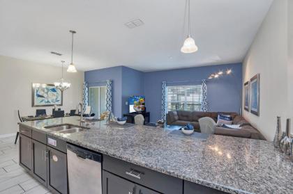 Spacious and Luxurious Home With Splash Pool Close to Disney #4ST804 - image 12
