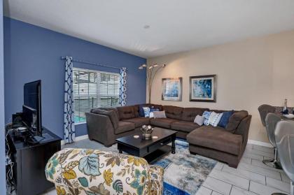 Spacious and Luxurious Home With Splash Pool Close to Disney #4ST804 - image 13