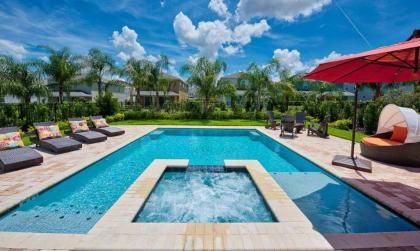 Luxury Villa on Encore Resort at Reunion with a Private Pool Orlando Villa 4707 - image 2