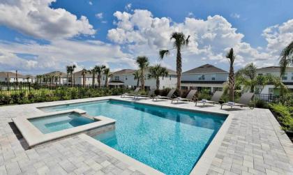 Luxury Villa with Private Pool on Encore Resort at Reunion Orlando Villa 4484 - image 2