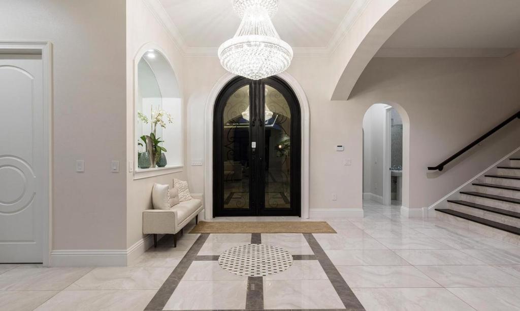 Perfect 8 Bedroom Villa on Reunion Resort and Spa Orlando Mansion 4616 - image 6