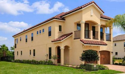 Rent the Perfect 5 Bedroom Villa on Reunion Resort and Spa Orlando Villa 4576 - image 2