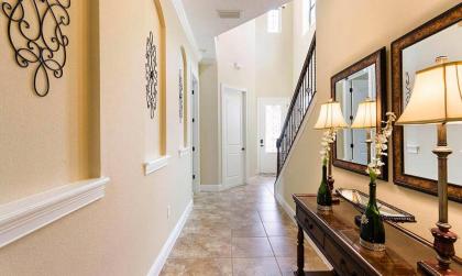 Rent the Perfect 5 Bedroom Villa on Reunion Resort and Spa Orlando Villa 4576 - image 3