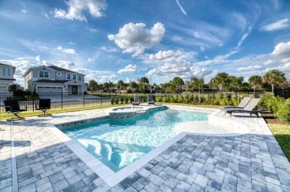 Rent this Luxury 5 Star Villa on Encore Resort Orlando Villa 5445 - image 2