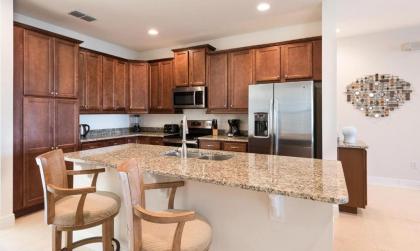 Beautiful Villa with first class amenities on Encore Resort at Reunion Orlando Villa 4431 - image 8