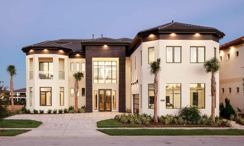 Luxury Contemporary Style Villa on Reunion Resort and Spa Orlando Mansion 4617 - main image