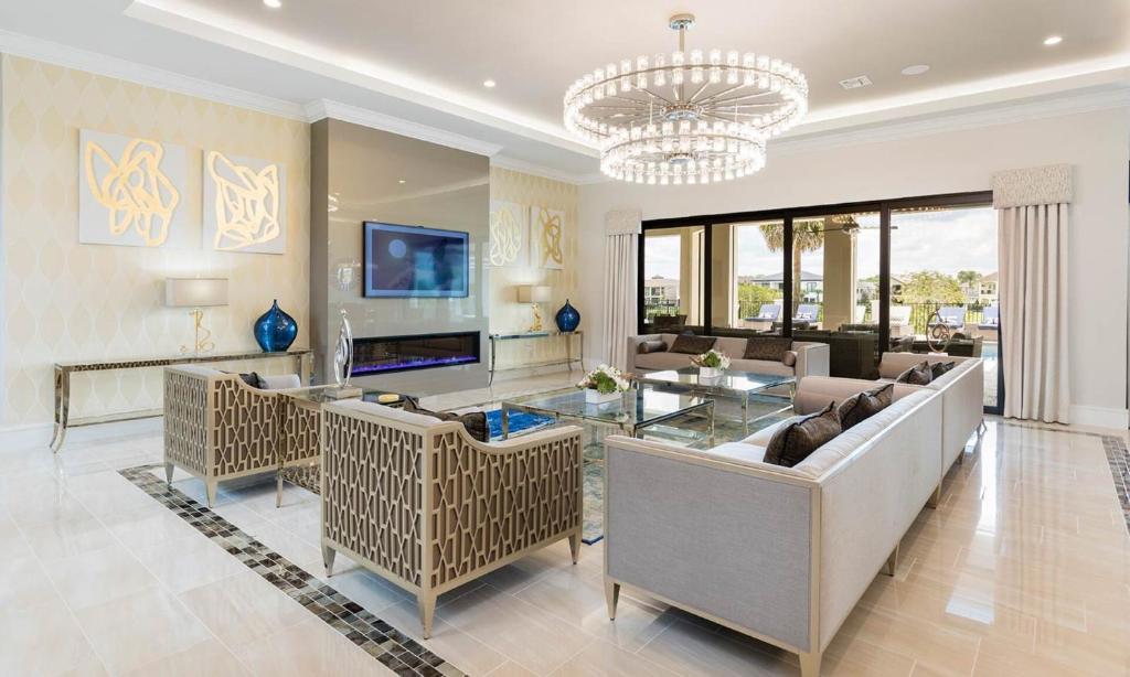 Luxury Contemporary Style Villa on Reunion Resort and Spa Orlando Mansion 4617 - image 5