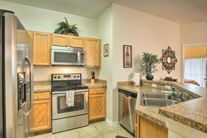 Condo with Balcony 2 Miles to Disney World - image 11