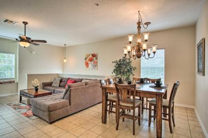 Condo with Balcony 2 Miles to Disney World - image 8