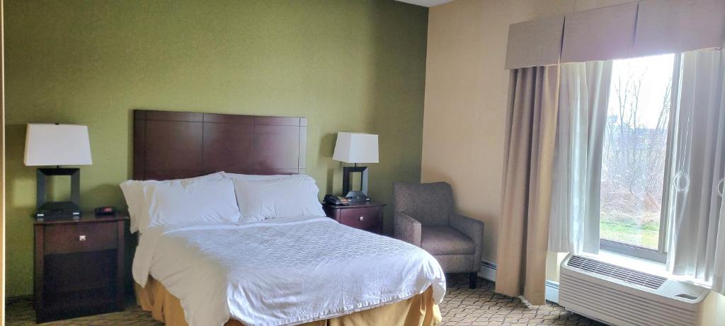 Holiday Inn Express and Suites Kittanning an IHG Hotel - image 5