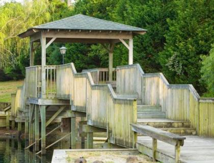 Family-Friendly Four Season Outer Banks Suite - One Bedroom Suite#1 - image 4