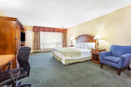 Days Inn by Wyndham Klamath Falls - image 13