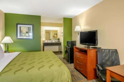 Quality Inn - image 13