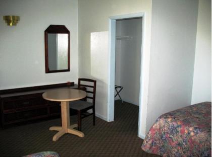 Golden West Motel - image 13