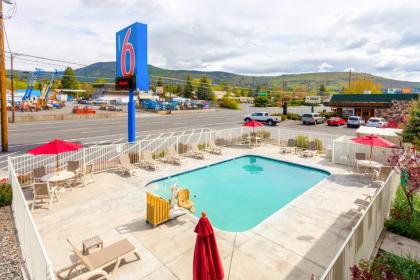 Motel 6-Klamath Falls OR - image 12