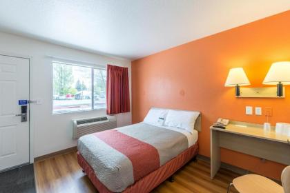 Motel 6-Klamath Falls OR - image 6