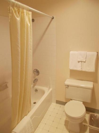 Cimarron Inn Klamath Falls - image 7